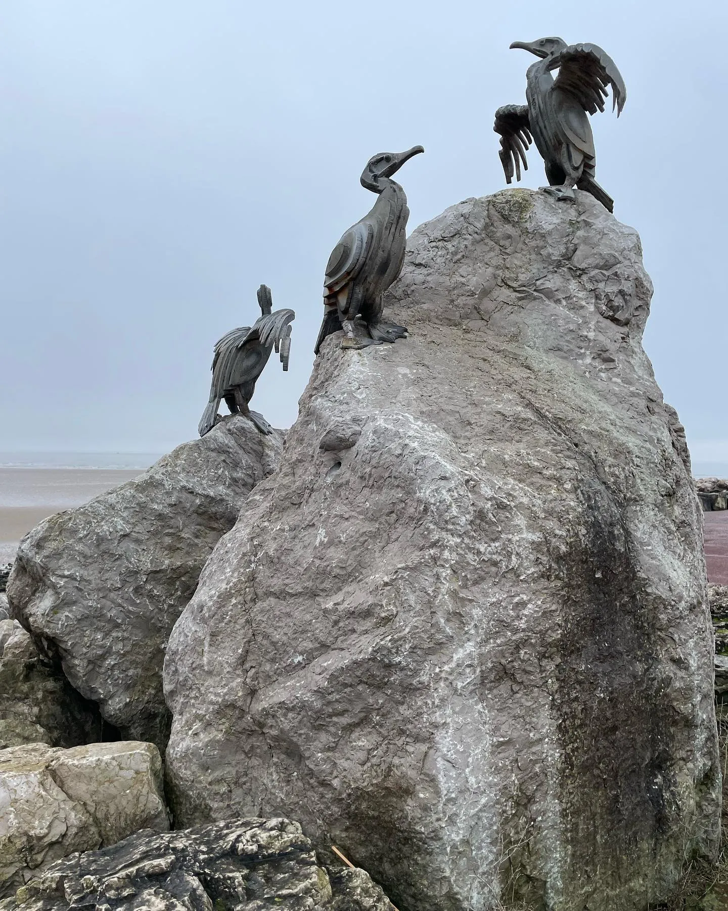 Bird sculpture